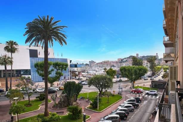 Appartement hotel cannes petit déjeuner offert